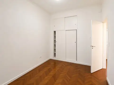 Casa en Alquiler con 1 cochera