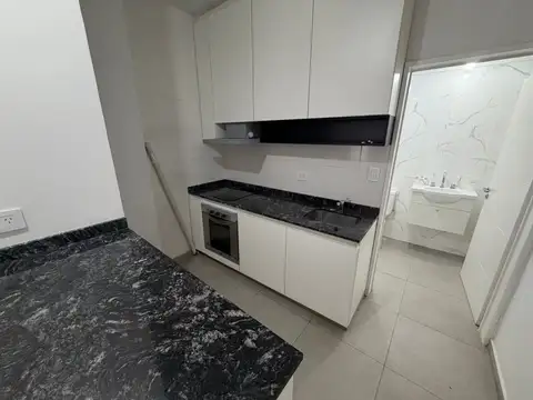 Oficina en alquiler con patio en Lugano