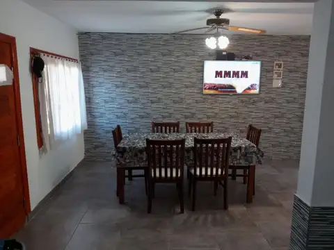 ALQUILER CASA EN PH. 4 AMB. CONSTITUCION