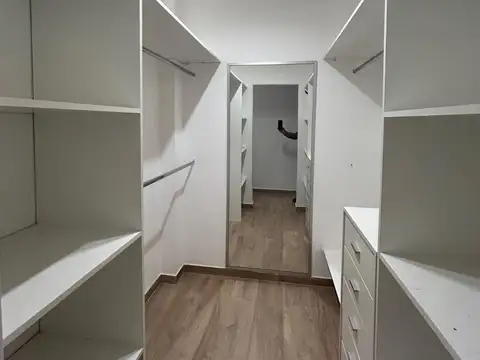Departamento en Venta con 2 cocheras