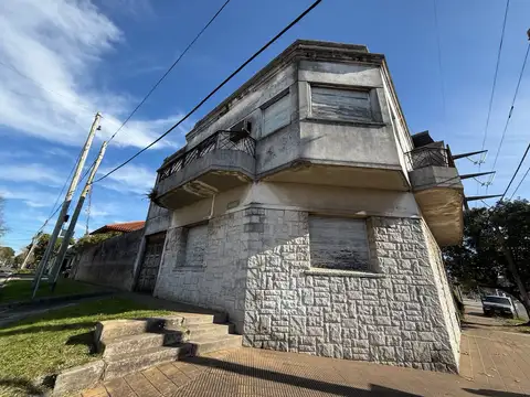 CASA EN VENTA EN BERNAL OESTE