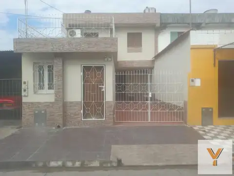 Casa en venta - 5 Dormitorios 2 Baños - Lules