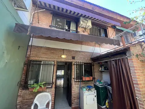 Depto Tipo Casa en Venta 36 años