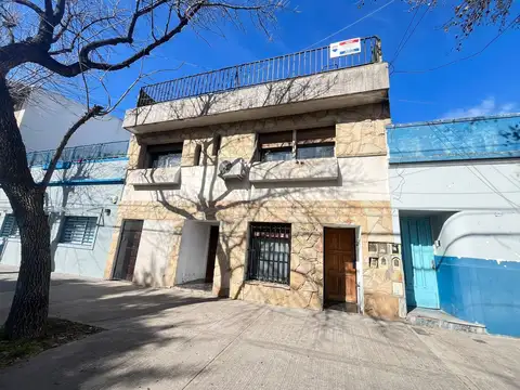Depto Tipo Casa en Venta de 4 ambientes