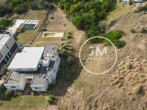 VENTA DE LOTE EN EL BARRIO GOLF DE COSTA ESMERALDA