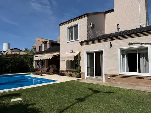 Casa en Venta de 3 dormitorios