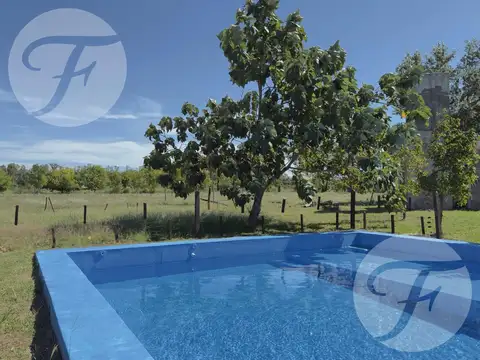 Casa de Campo en Alquiler en Gobernador Castro | 0.5 hectárea con Piscina, 4 Dormitorios y Equipada