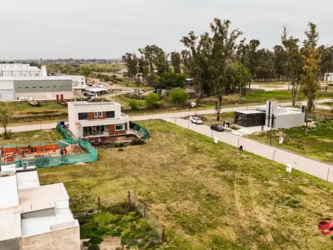Terreno en Venta 25  mts Fondo