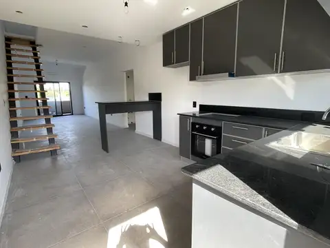 Departamento de 3 ambientes a estrenar de gran superficie - Don Torcuato.