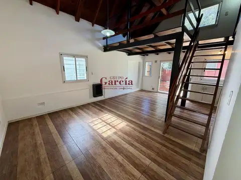 Depto Tipo Casa en Alquiler de 1 dormitorio
