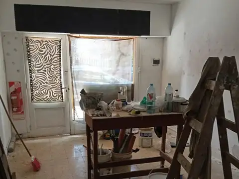 Local en Alquiler Via Púb.