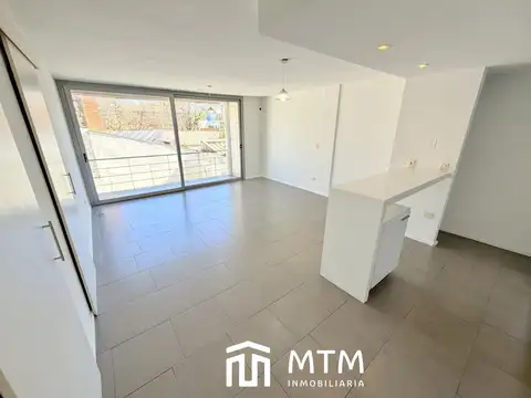 Departamento en Alquiler en Alberdi, $ 750.000