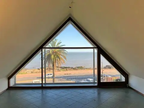 Rambla de México 100