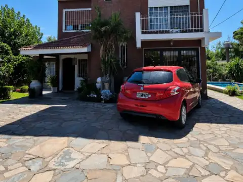 Casa en venta c/ cochera en Los Polvorines