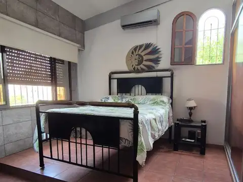 Casa en Venta con 4 cocheras