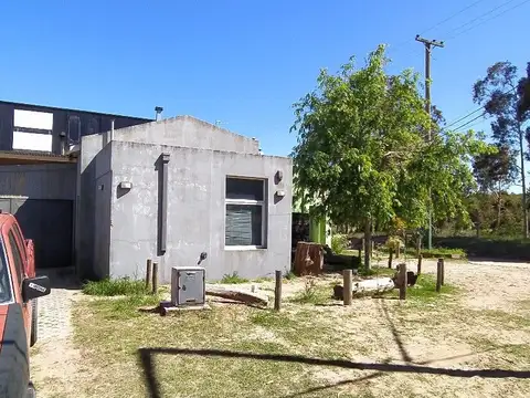 Local Comercial c/ galpón y vivienda