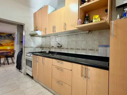 CASA 2 DORMIT 2 COCHERAS + QUINCHO BARRIO VICOR