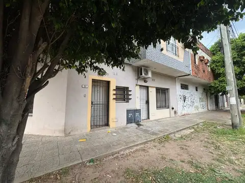 VENTA PH MONO DIVIDIDO EN 2 AMB PB HAEDO CREDITO