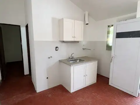 Casa 1 Dormitorio en venta en Dolores con Patio