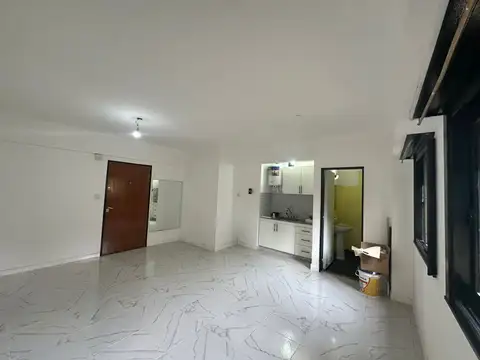 Departamento en Alquiler en Barrio Parque San Martin, $ 430.000