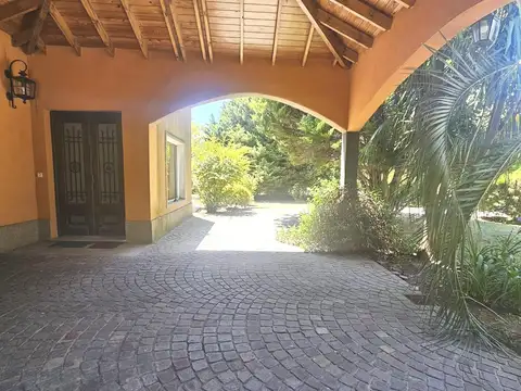 Casa en Alquiler de 6 dormitorios