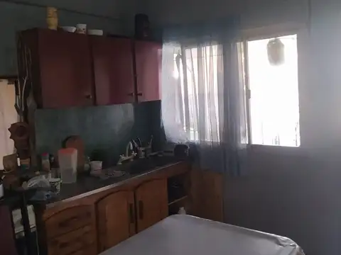 Casa de 3 ambientes + Monoambiente,  Merlo