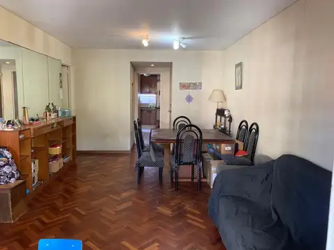 Departamento 4 ambientes con 2 baños