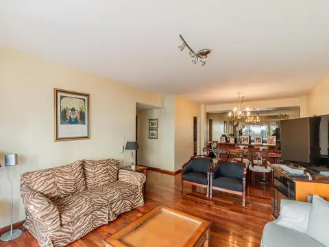 Departamento en Venta de 5 ambientes