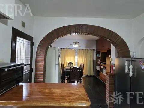 Depto Tipo Casa en Venta 40 años
