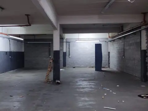 Galpon en Venta 28  mts Frente