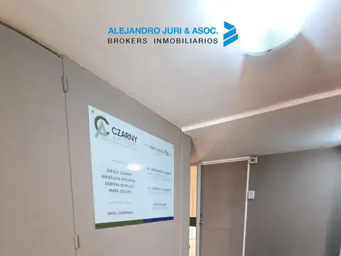 Oficina en Venta 51 años