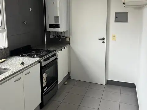 Semipiso de 3 amb en alquiler con 2 dos baños 2 balones y baulera