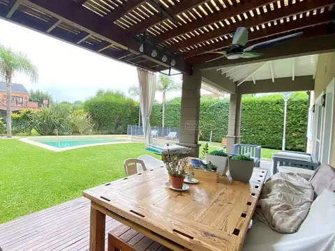Casa en Venta al Oeste