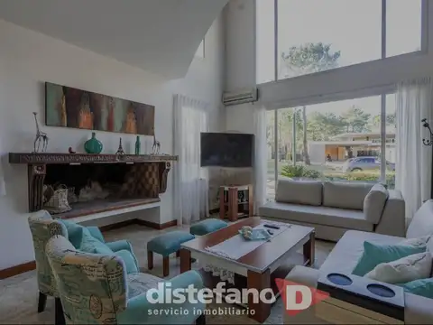 Casa en Alquiler Temporal en Pinamar, USD 10.800