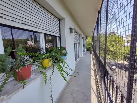 Departamento 5 ambientes con 2 baños