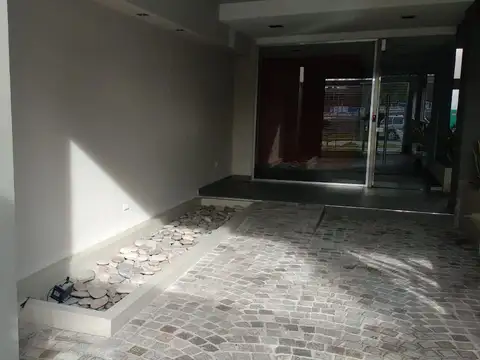 EN VENTA DEPARTAMENTO DE DOS AMBIENTES FRENTE A LA ESTACION DE EL PALOMAR - FICHA 7969