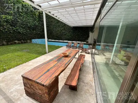 Casa en Venta en Olivos Vias/Maipu, USD 1.300.000