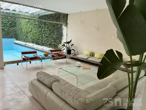 Casa 7 ambientes con 4 baños