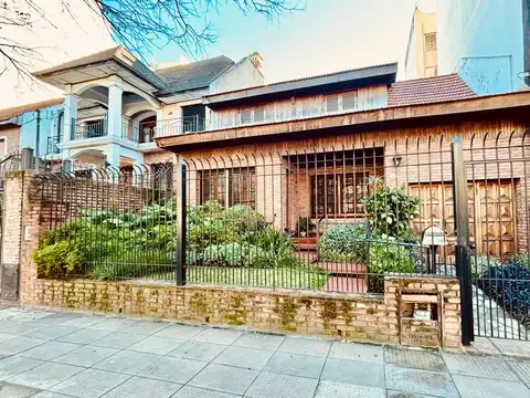 Chalet 4 amb. Centro Moron
