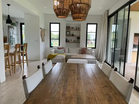 Casa en Alquiler Temporal en Bella Vista, USD 4.000