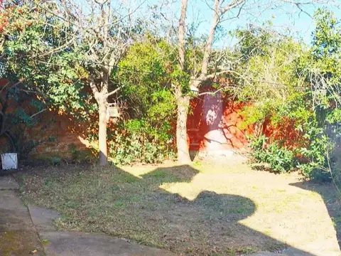 Casa 4 ambientes con 1 baño