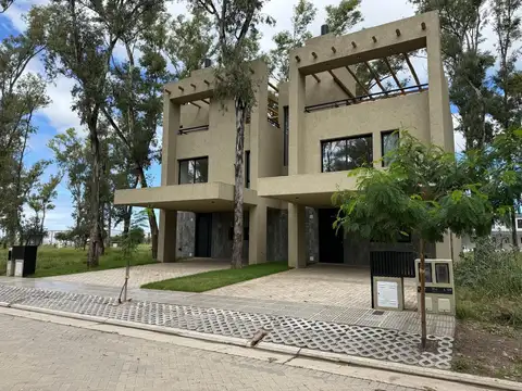 Nuevo Malagueño 100