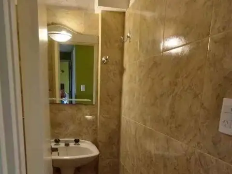 Benito Lynch 100, Piso pb