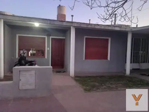 Casa en venta - 2 Dormitorios 1 Baño - Río Cuarto