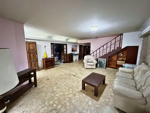 Departamento en Alquiler de 6 ambientes