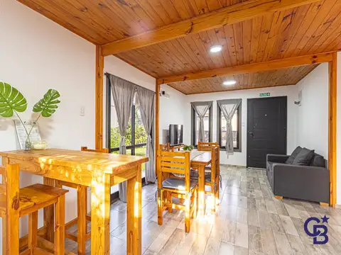 Casa en Venta con 5 cocheras