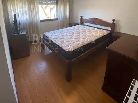 DEPARTAMENTO 3 AMBIENTES, VISTA  AL MAR Y COCHERA.