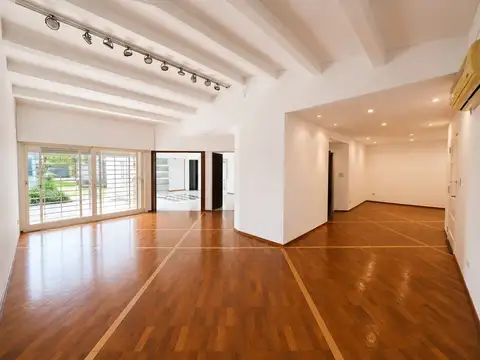 Venta casa Cerro de las Rosas c pileta planta baja