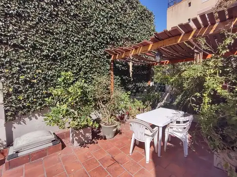 Casa en Nuñez 4 AMBIENTES MAS ESCRITORIO PATIO Y  TERRAZA