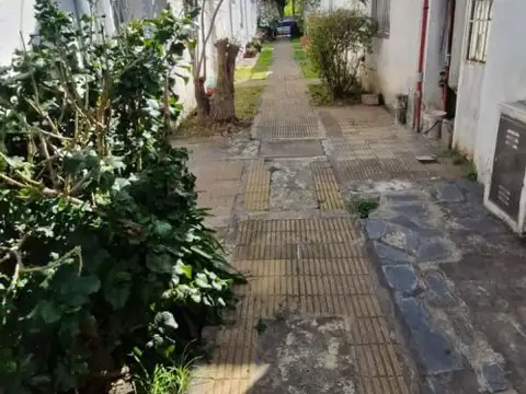 Depto Tipo Casa en Venta de 2 ambientes